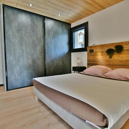 Bel Appartement Centre De Thones Lumineux Et Spacieux Neuf Kültér fotó